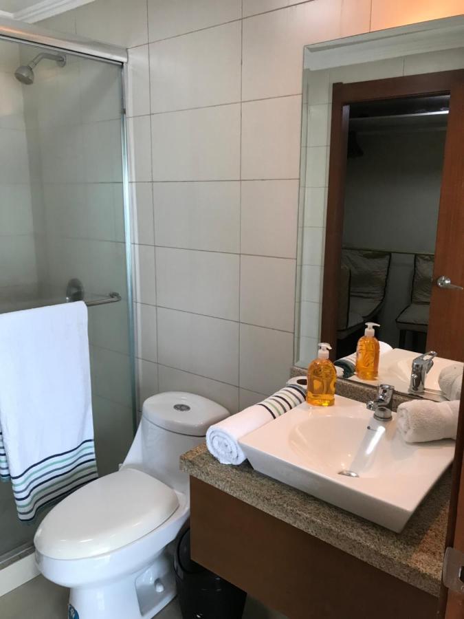 Suites Emporium Guayaquil Buitenkant foto