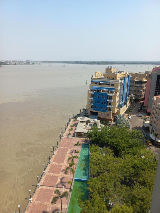 Suites Emporium Guayaquil Buitenkant foto
